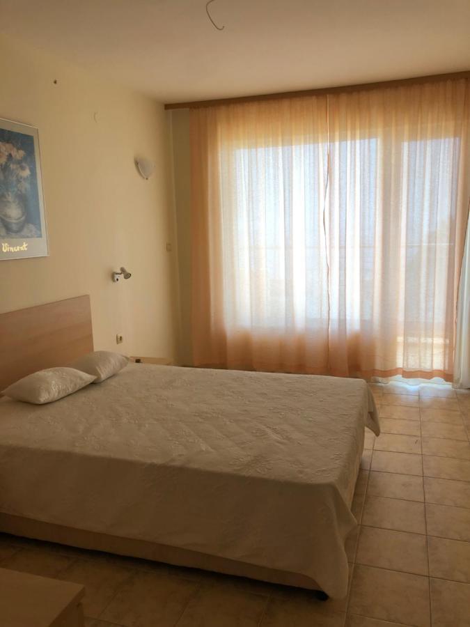 Coral Beach Корал Бийч Szveti Vlasz Kültér fotó
